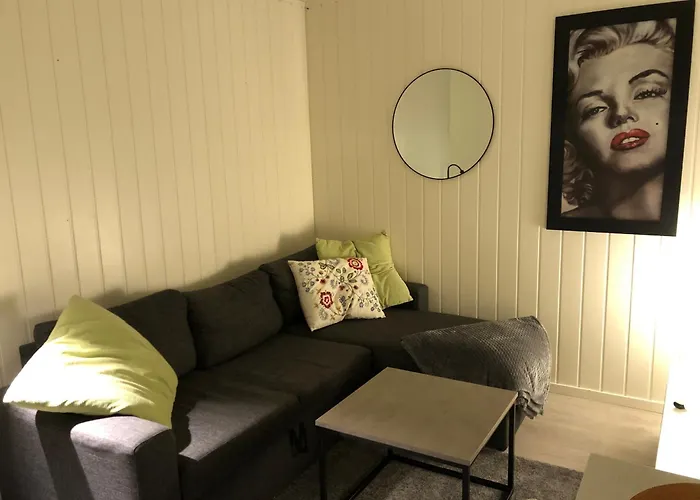 Trivelig Liten Leilighet, Sentralt Pa Kvaloysletta