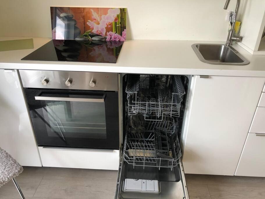 Apartment Trivelig Liten Leilighet, Sentralt Pa Kvaloysletta